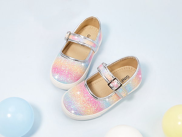 GIRLS SNEAKERS
