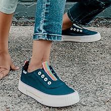 girl wearing slip ons